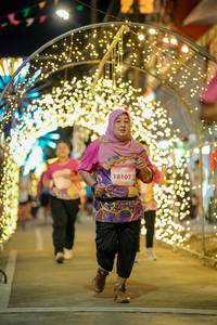 BIB: 18107
                            <button type="button" onclick="openModal(24741332)" class="btn btn-primary btn-sm float-right btn-popup" data-toggle="modal" data-target=".modal-high-quality">
                        <i class="fas fa-shopping-cart"></i> Add to Cart
                    </button>
                                            <button type="button" onclick="isThisMe(24741332, true)" class="btn btn-success btn-sm float-right btn-popup btn-isme hidden" data-toggle="tooltip" data-placement="bottom" title="นี่คือรูปของคุณใช่ไหม คลิกที่นี่เพื่อเอาเข้าอัลบั้ม">
                        <i class="fas fa-plus"></i> Add to album
                    </button>
                    <button type="button" onclick="isThisMe(24741332, false)" class="btn btn-warning btn-sm float-right btn-popup btn-isnotme hidden">
                        <i class="fas fa-ban"></i> Remove from album
                    </button>